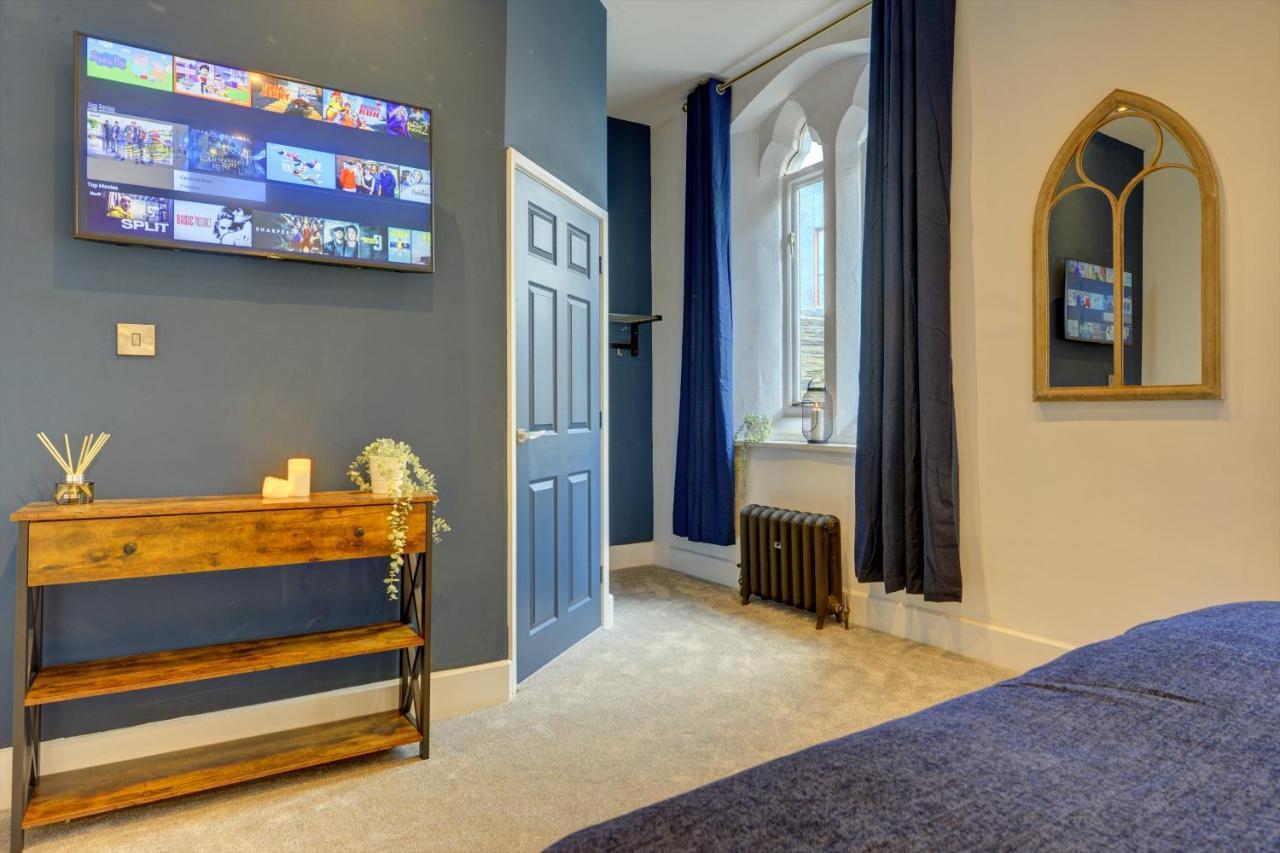 Vila The Old Vicarage - Secure Parking, Fast Wifi, Garden Leeds  Exteriér fotografie