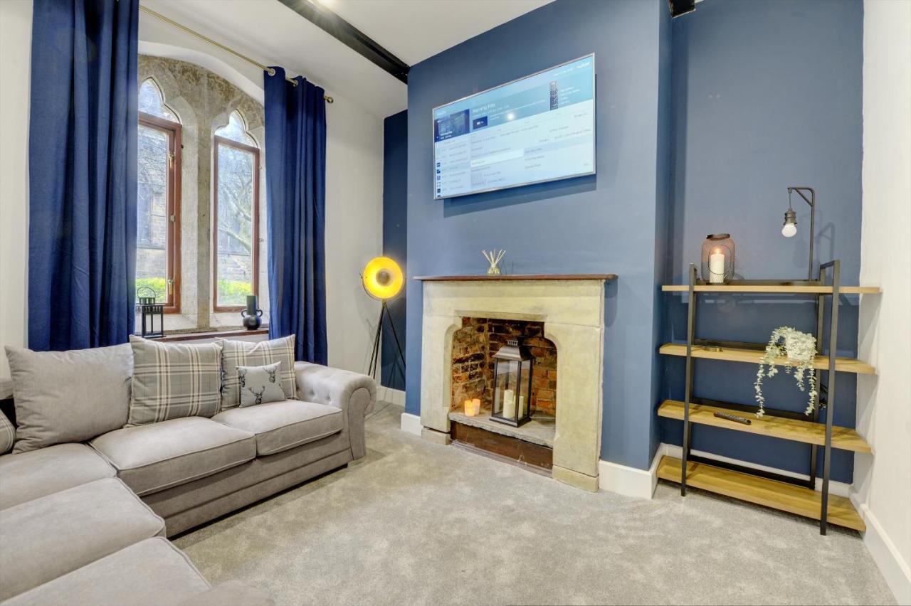 Vila The Old Vicarage - Secure Parking, Fast Wifi, Garden Leeds  Exteriér fotografie