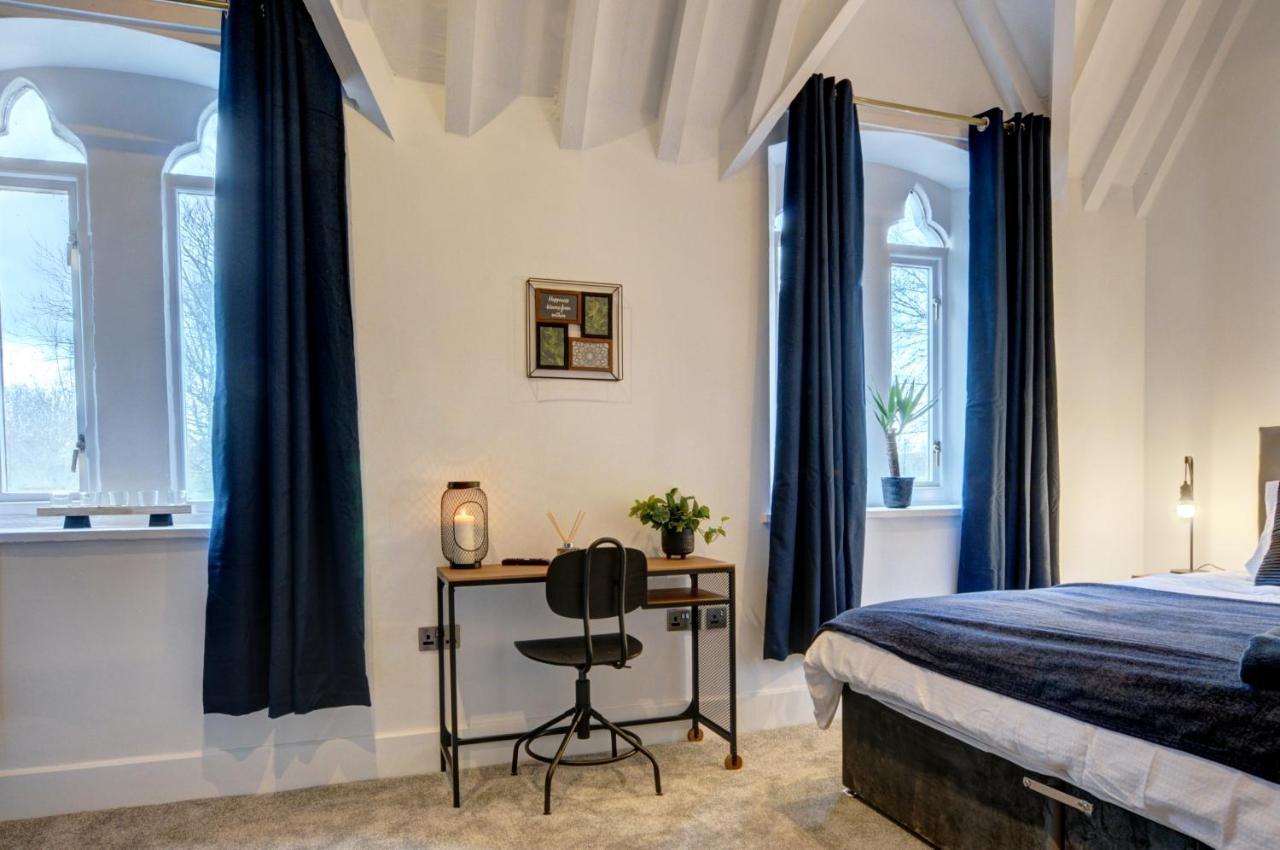 Vila The Old Vicarage - Secure Parking, Fast Wifi, Garden Leeds  Exteriér fotografie