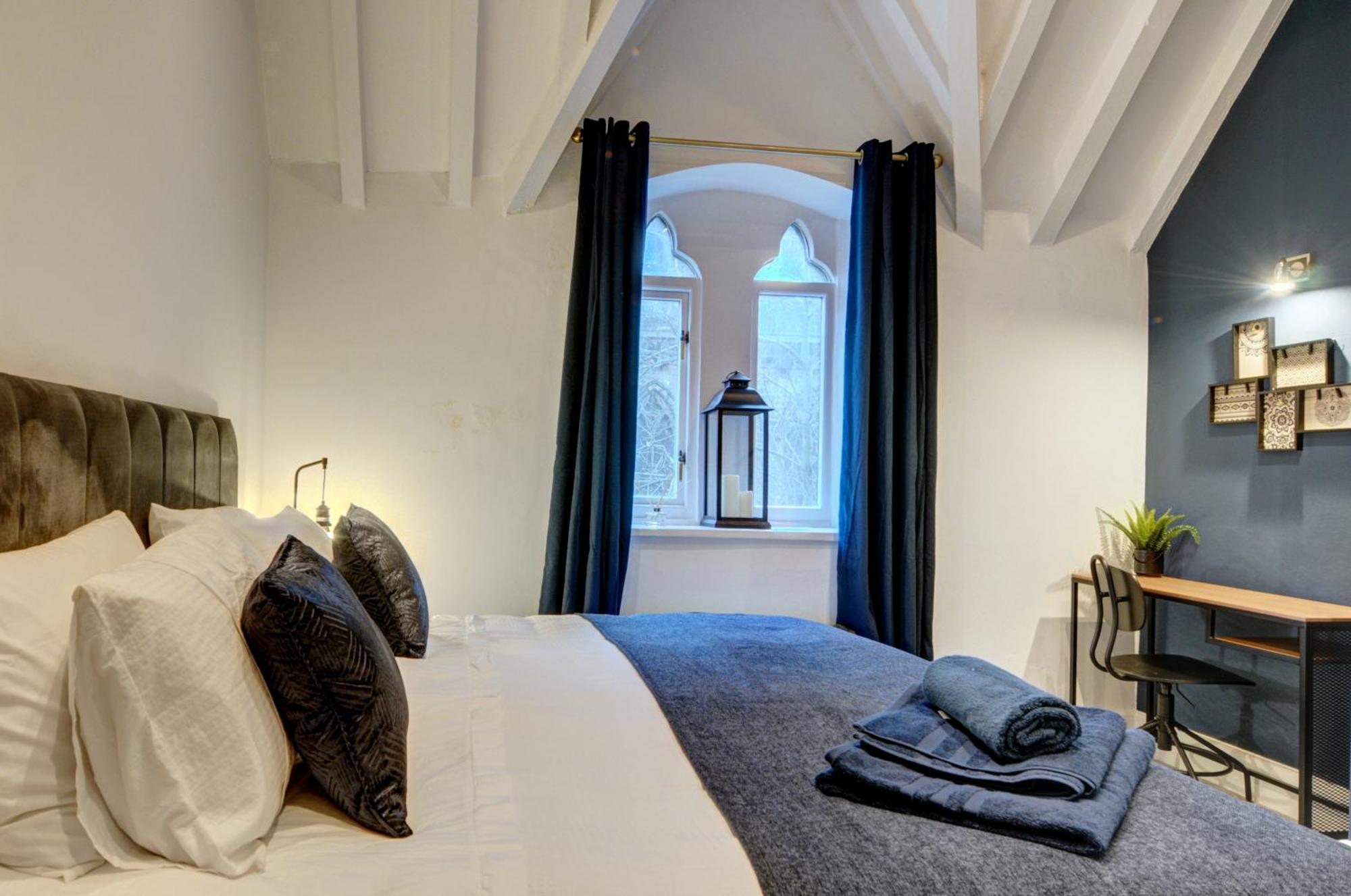 Vila The Old Vicarage - Secure Parking, Fast Wifi, Garden Leeds  Exteriér fotografie