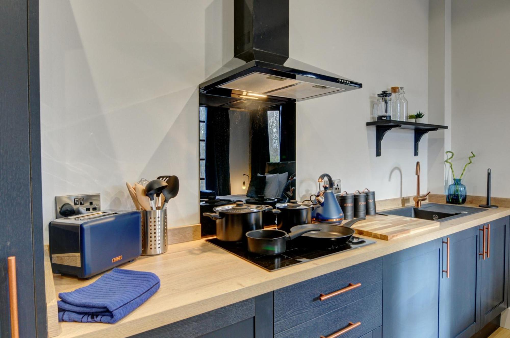Vila The Old Vicarage - Secure Parking, Fast Wifi, Garden Leeds  Exteriér fotografie