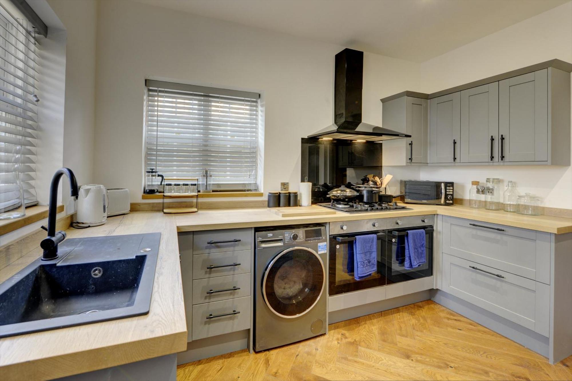 Vila The Old Vicarage - Secure Parking, Fast Wifi, Garden Leeds  Exteriér fotografie
